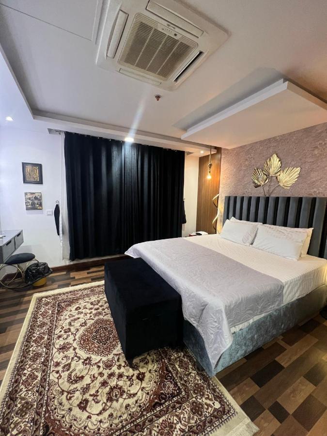 Sunset Luxury Gold Crest Mall Residency Лахор Экстерьер фото